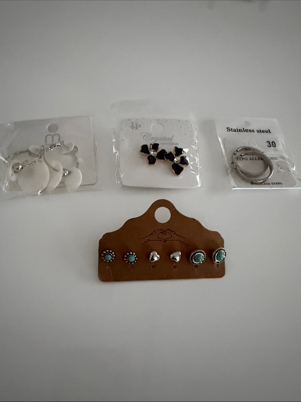 Assorted Jewelry Set - Picture 5 of 7